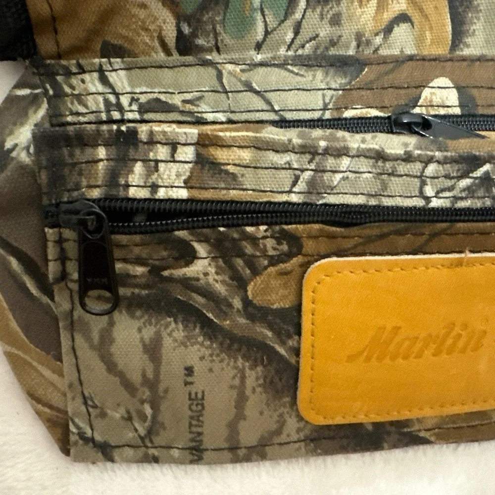 Marlin Real Leaf Pouch 10x7 With Strap